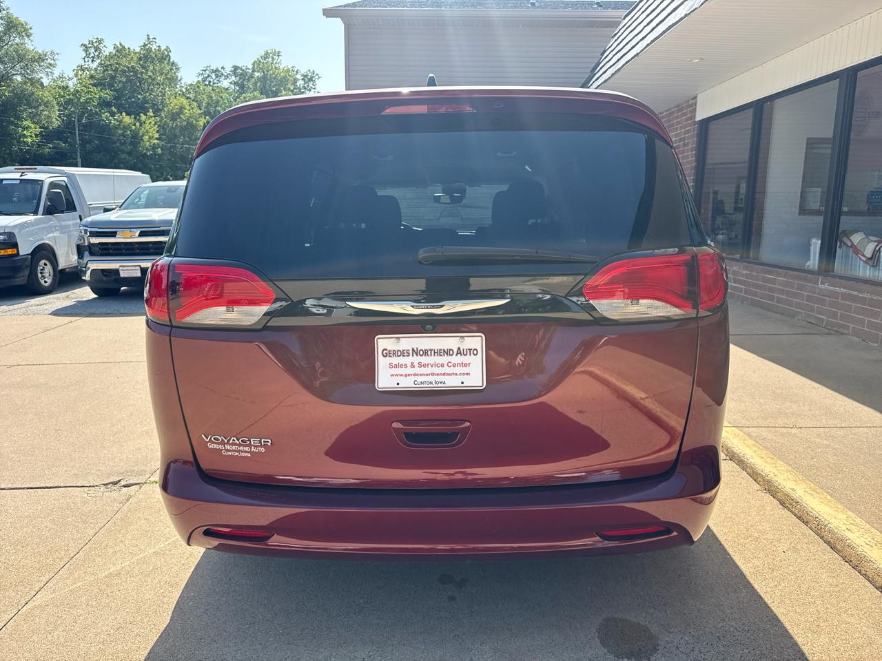 Chrysler Voyager LX 2023