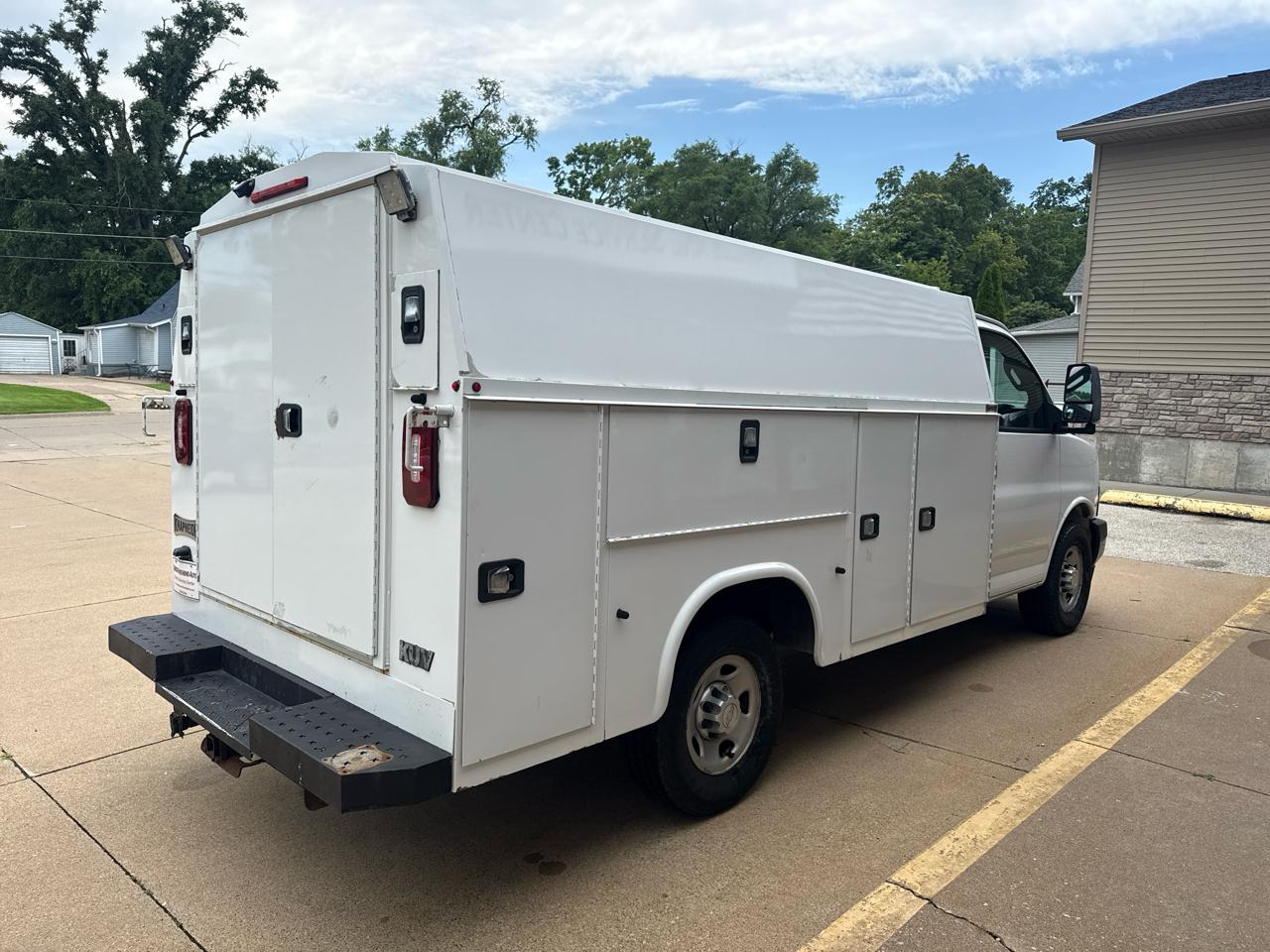 Chevrolet Express G3500 139" 2018