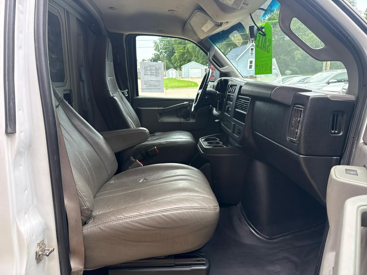 Chevrolet Express G3500 139" 2018