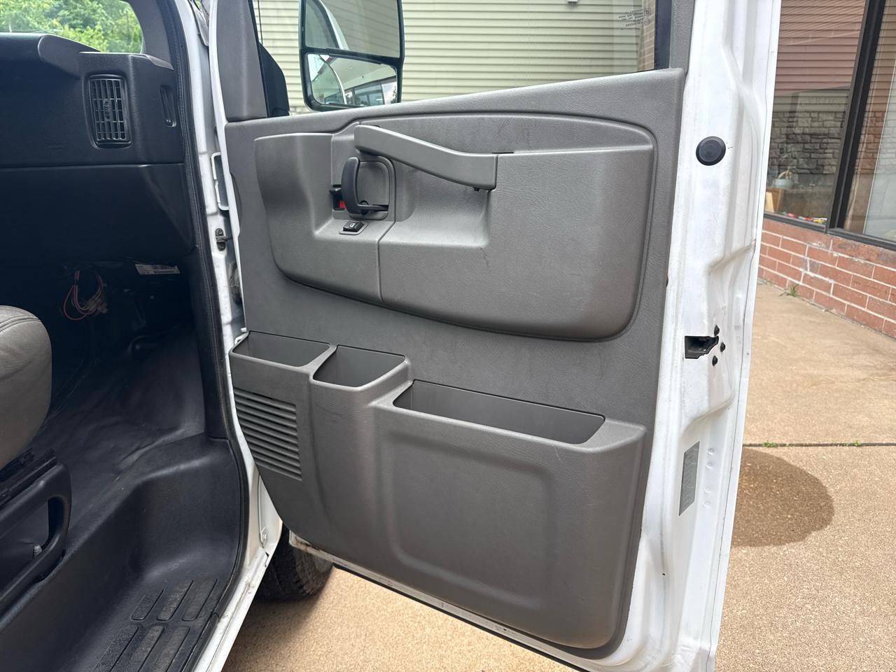Chevrolet Express G3500 139" 2018