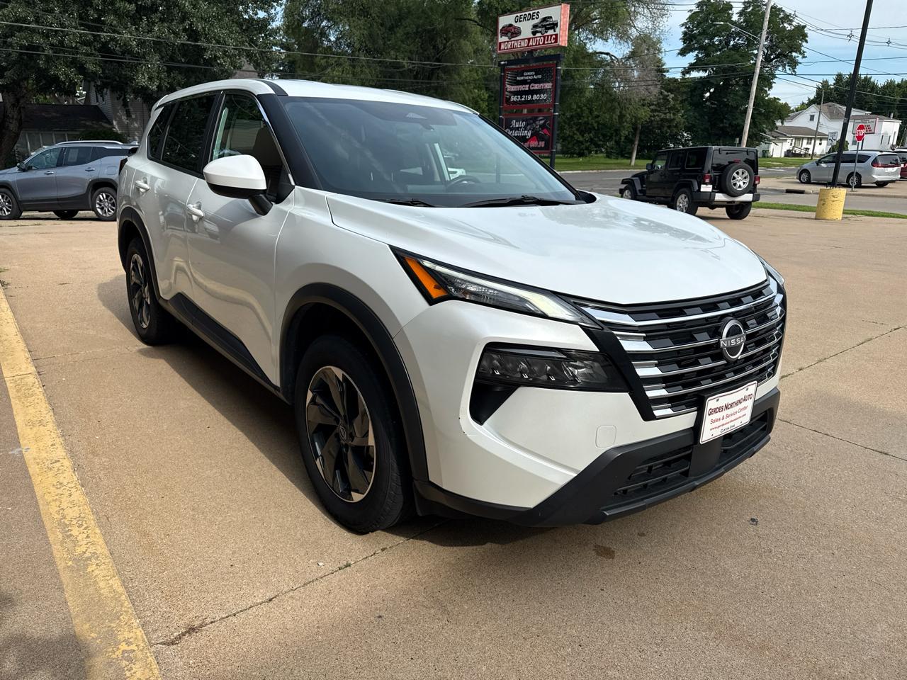 Nissan Rogue SV AWD 2025