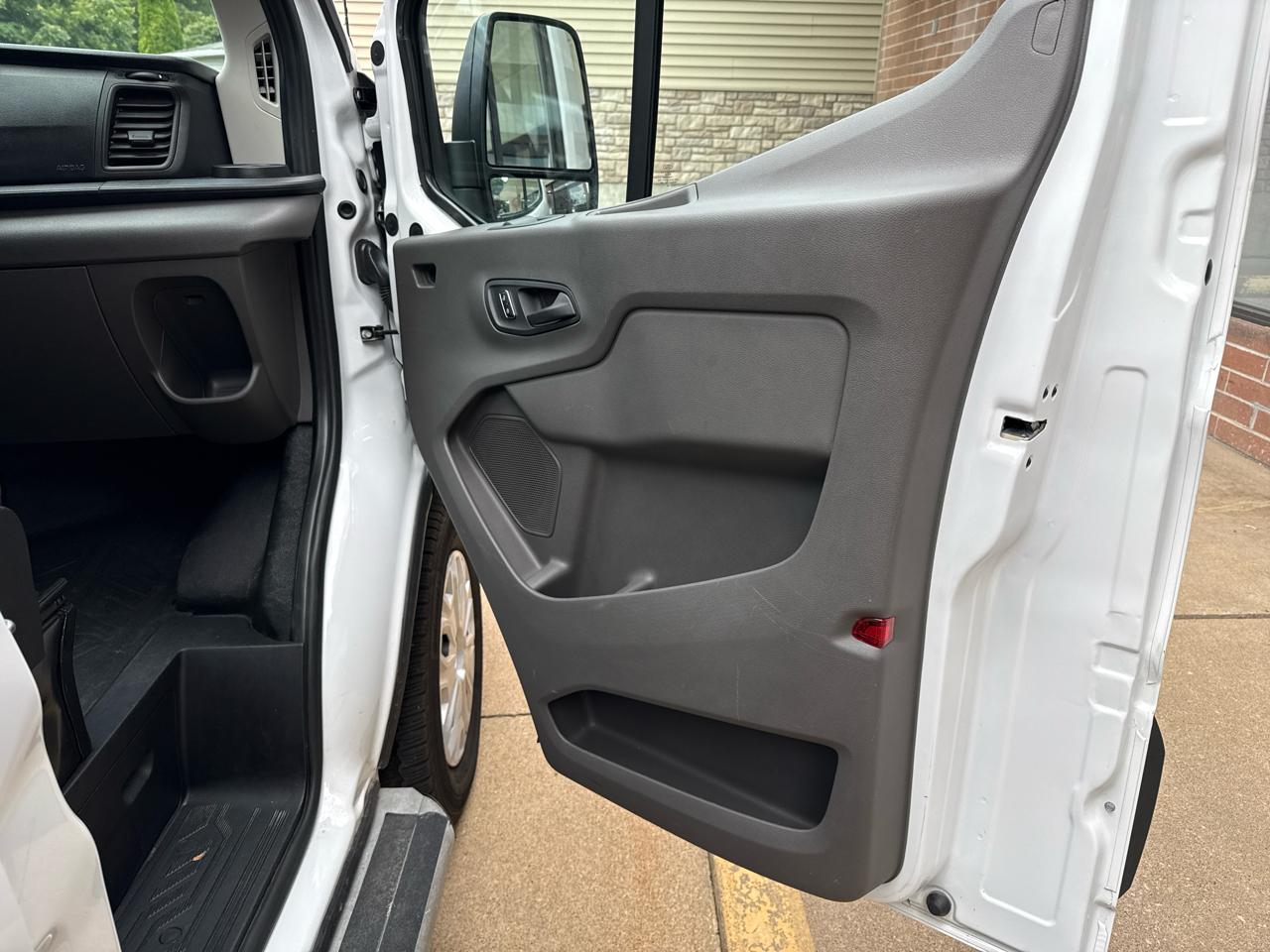 Ford Transit 250 Van 2025