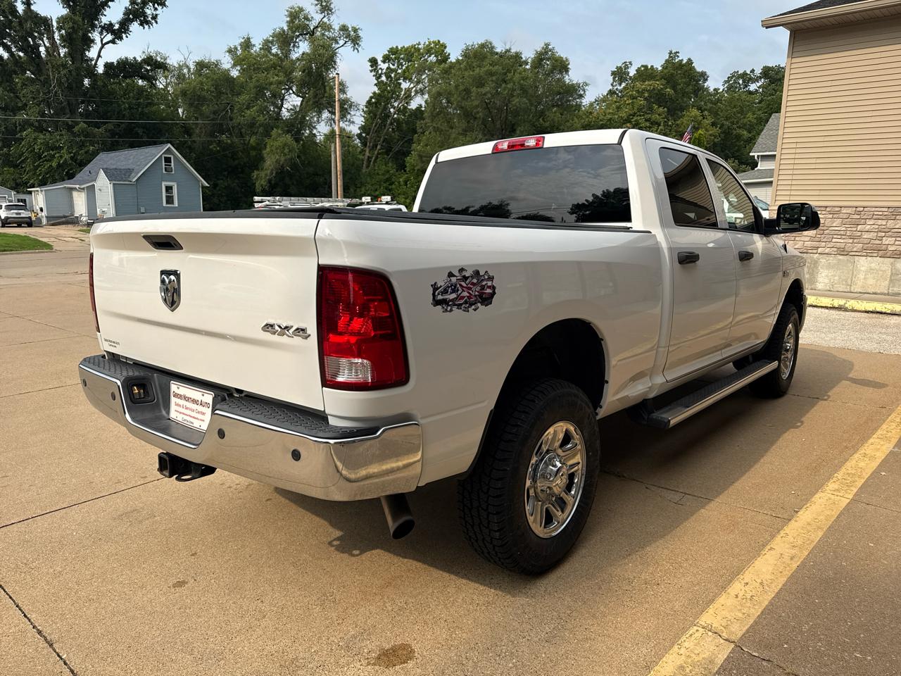 RAM 2500 Tradesman Crew Cab SWB 4WD 2017