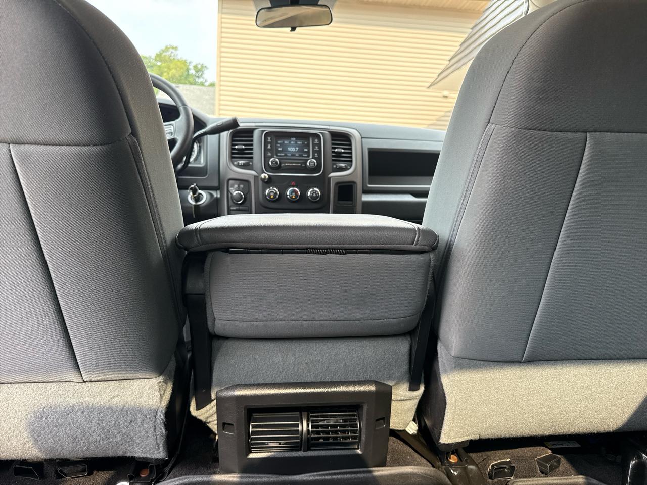 RAM 2500 Tradesman Crew Cab SWB 4WD 2017