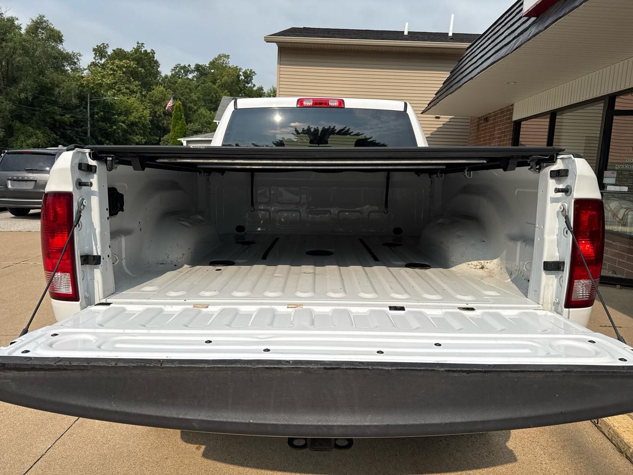 RAM 2500 Tradesman Crew Cab SWB 4WD 2017