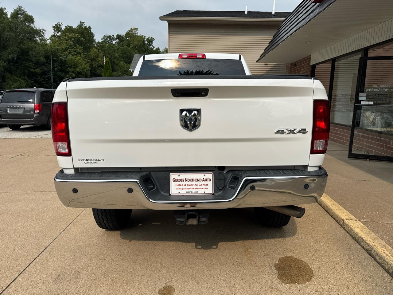 RAM 2500 Tradesman Crew Cab SWB 4WD 2017