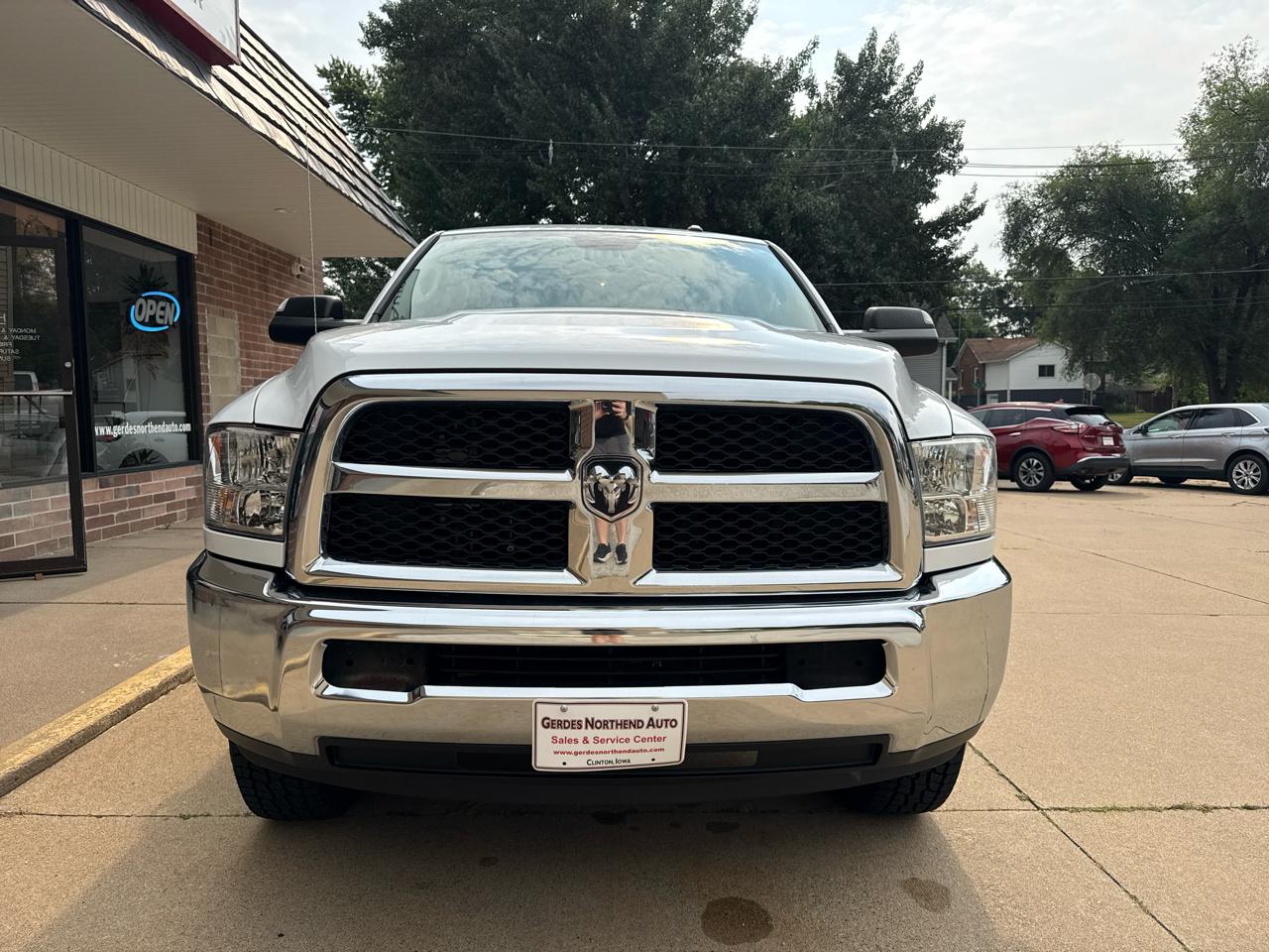 RAM 2500 Tradesman Crew Cab SWB 4WD 2017