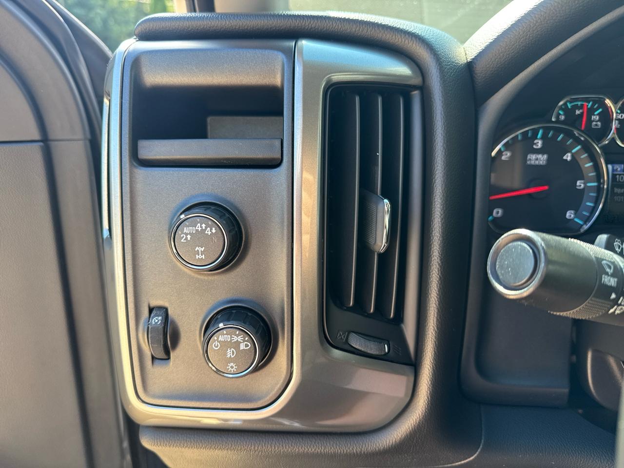Chevrolet Silverado 1500 LT Crew Cab 4WD 2017