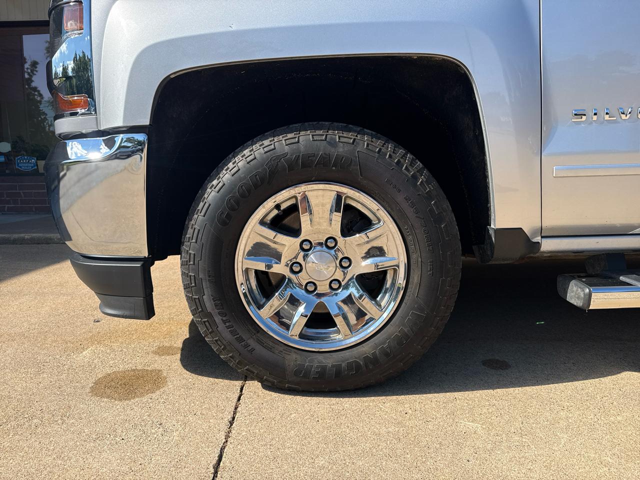 Chevrolet Silverado 1500 LT Crew Cab 4WD 2017