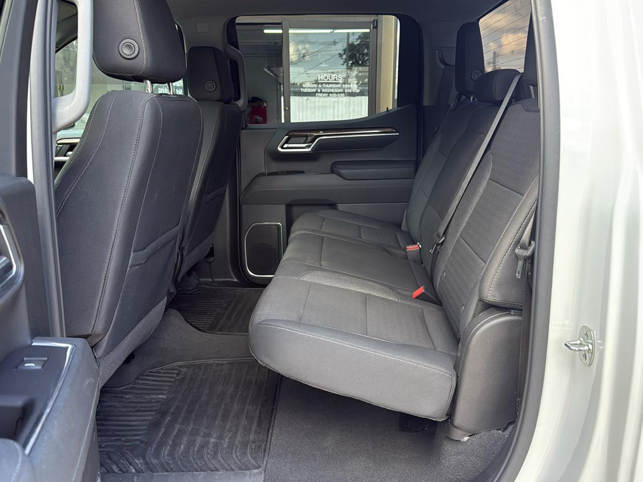 Chevrolet Silverado 1500 LT Crew Cab 4WD 2026