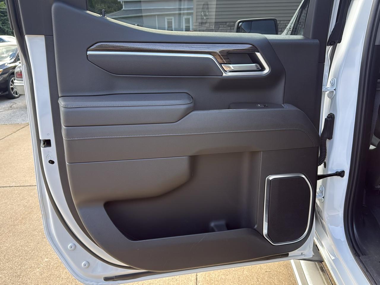 Chevrolet Silverado 1500 LT Crew Cab 4WD 2026