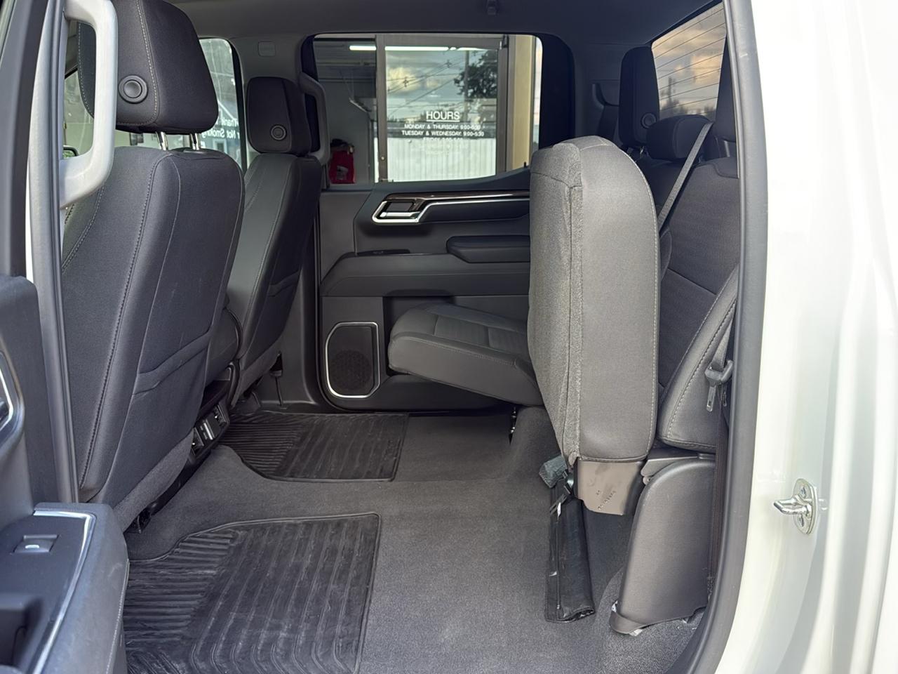 Chevrolet Silverado 1500 LT Crew Cab 4WD 2026