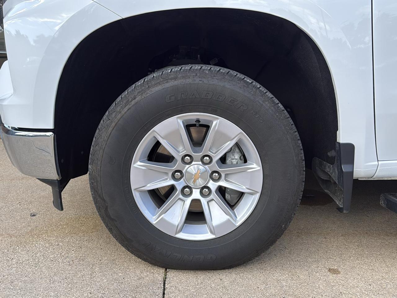 Chevrolet Silverado 1500 LT Crew Cab 4WD 2026