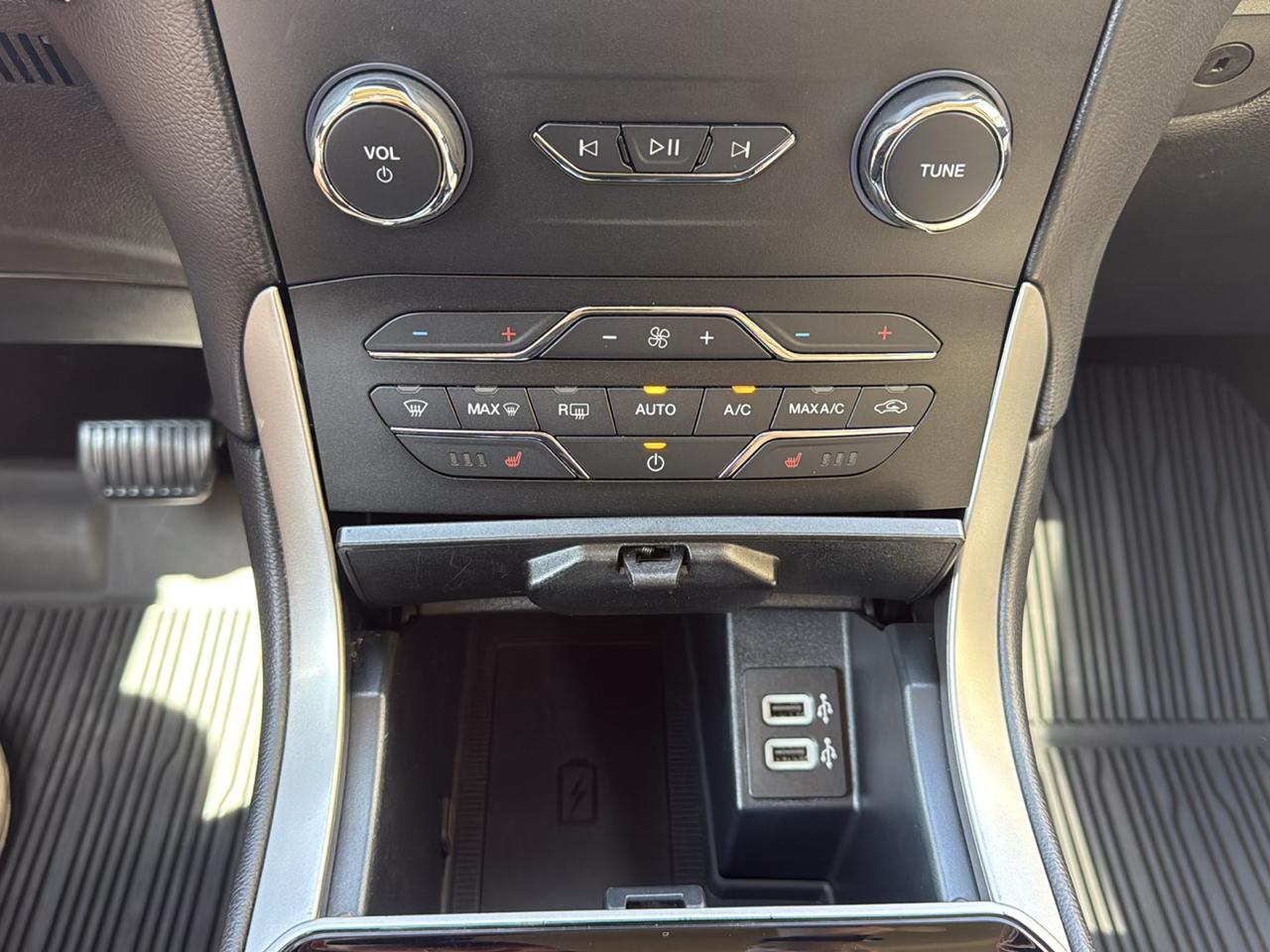Ford Edge SEL FWD 2019