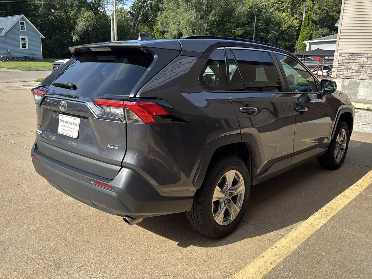 Toyota RAV4 XLE 2024