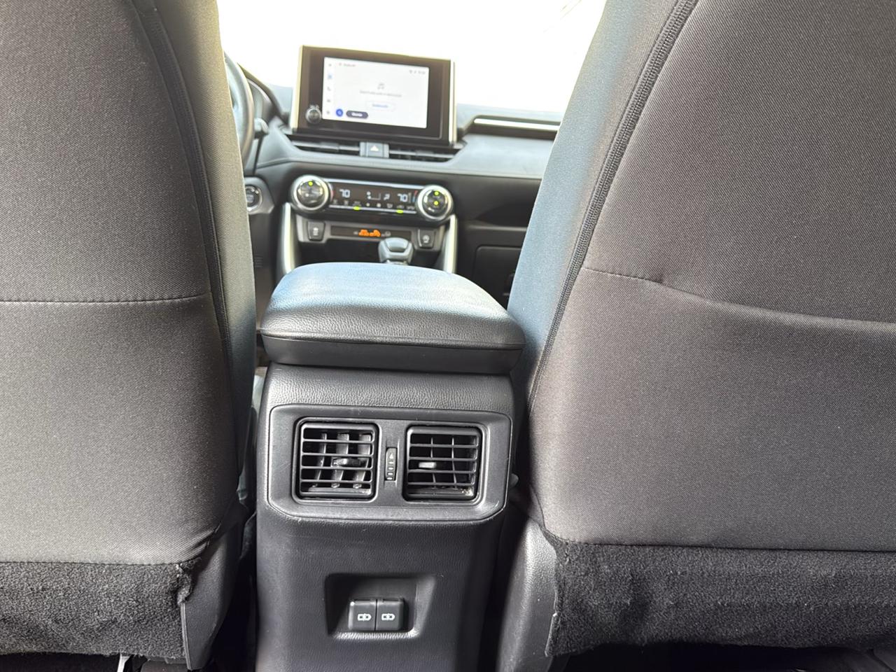 Toyota RAV4 XLE 2024
