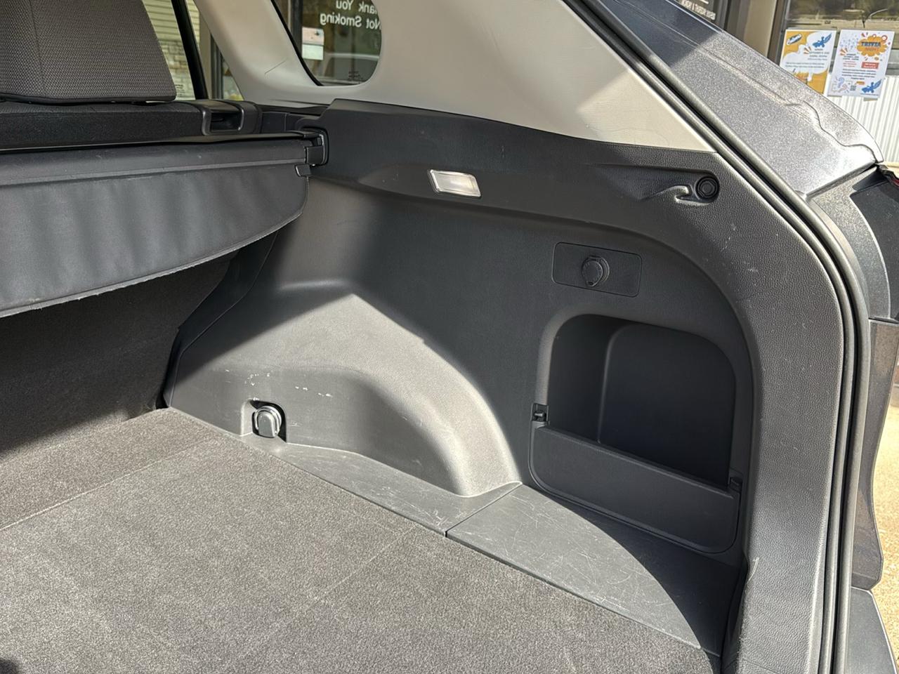 Toyota RAV4 XLE 2024