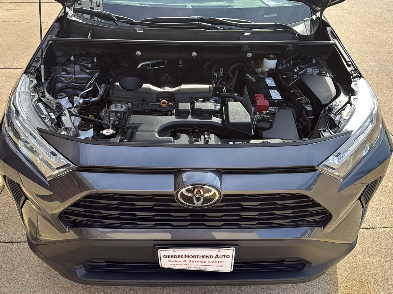 Toyota RAV4 XLE 2024