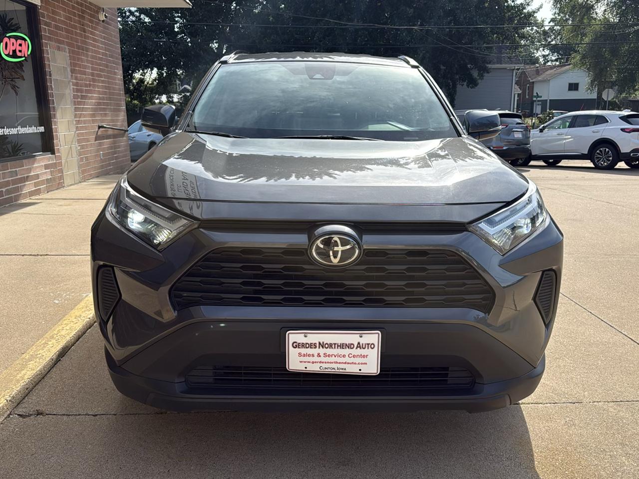 Toyota RAV4 XLE 2024