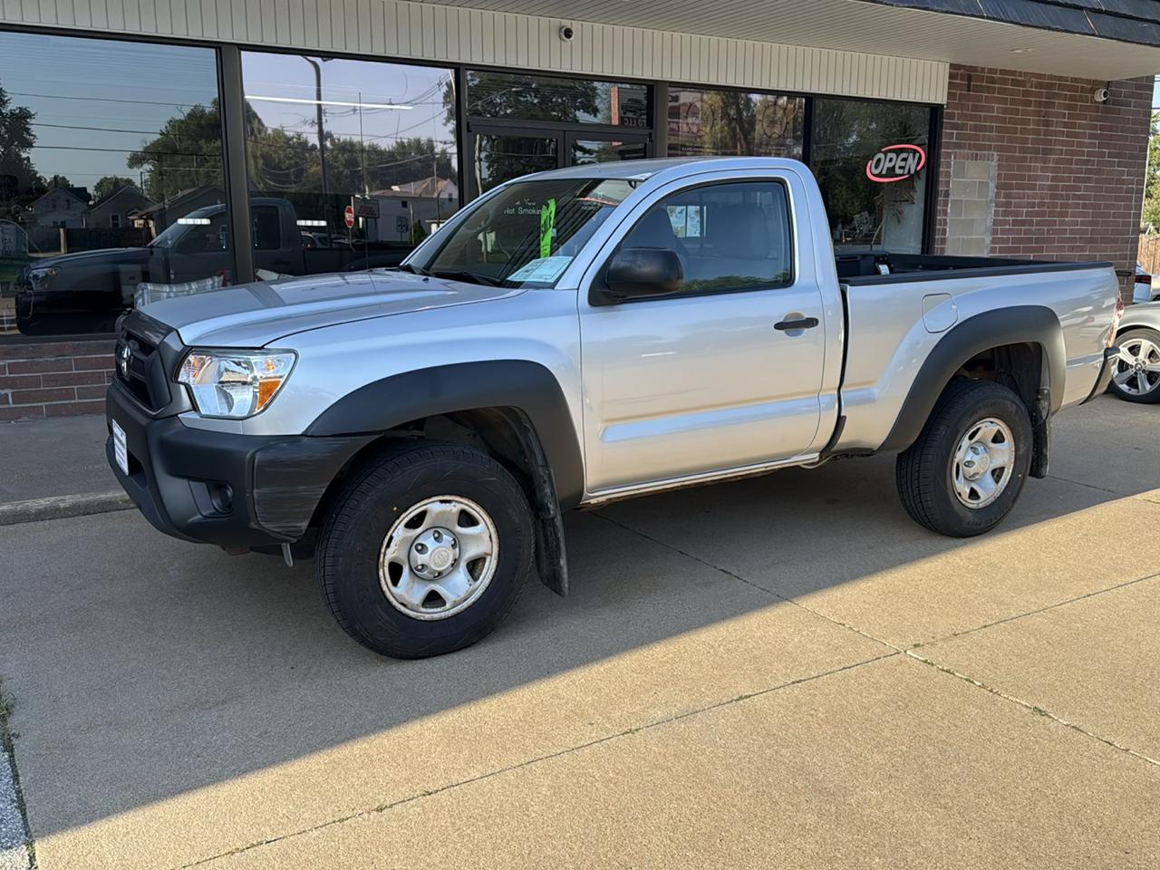Toyota Tacoma Regular Cab 4WD 2012