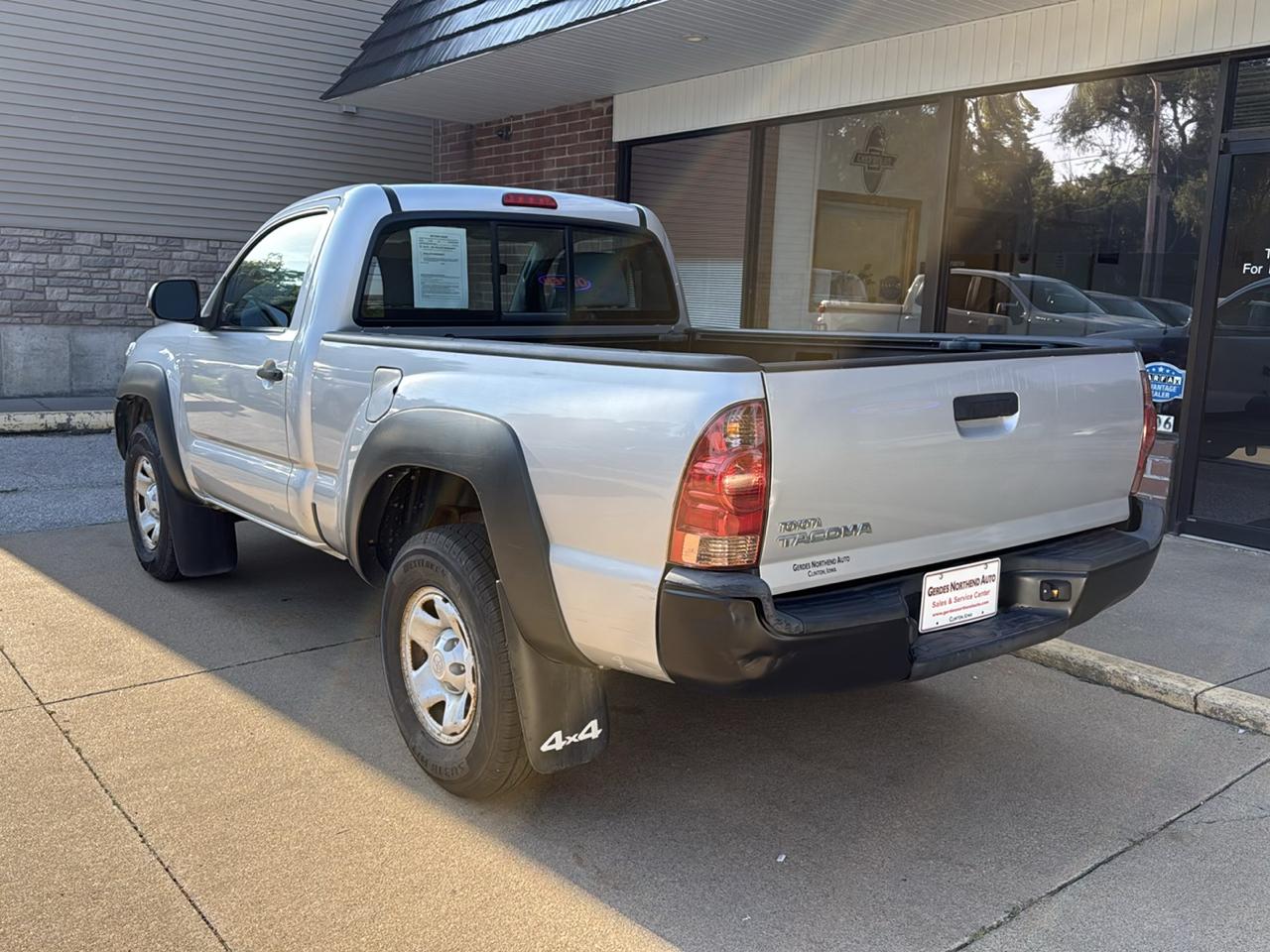 Toyota Tacoma Regular Cab 4WD 2012
