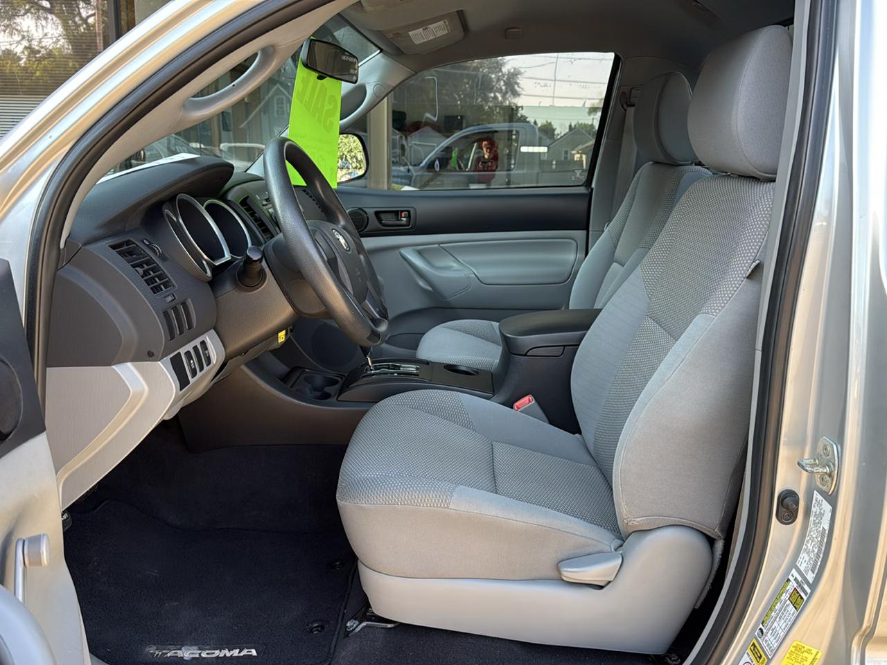 Toyota Tacoma Regular Cab 4WD 2012