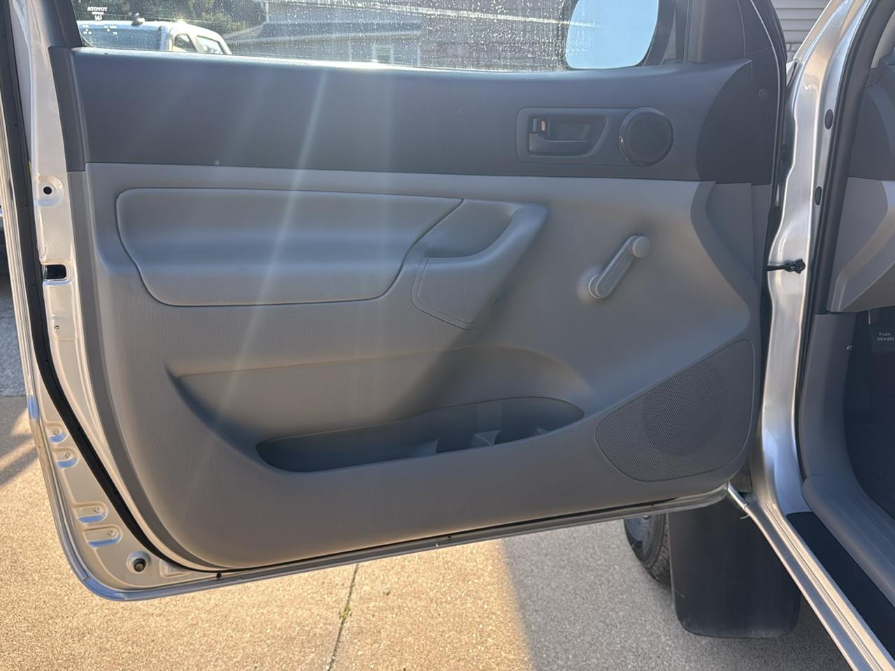 Toyota Tacoma Regular Cab 4WD 2012