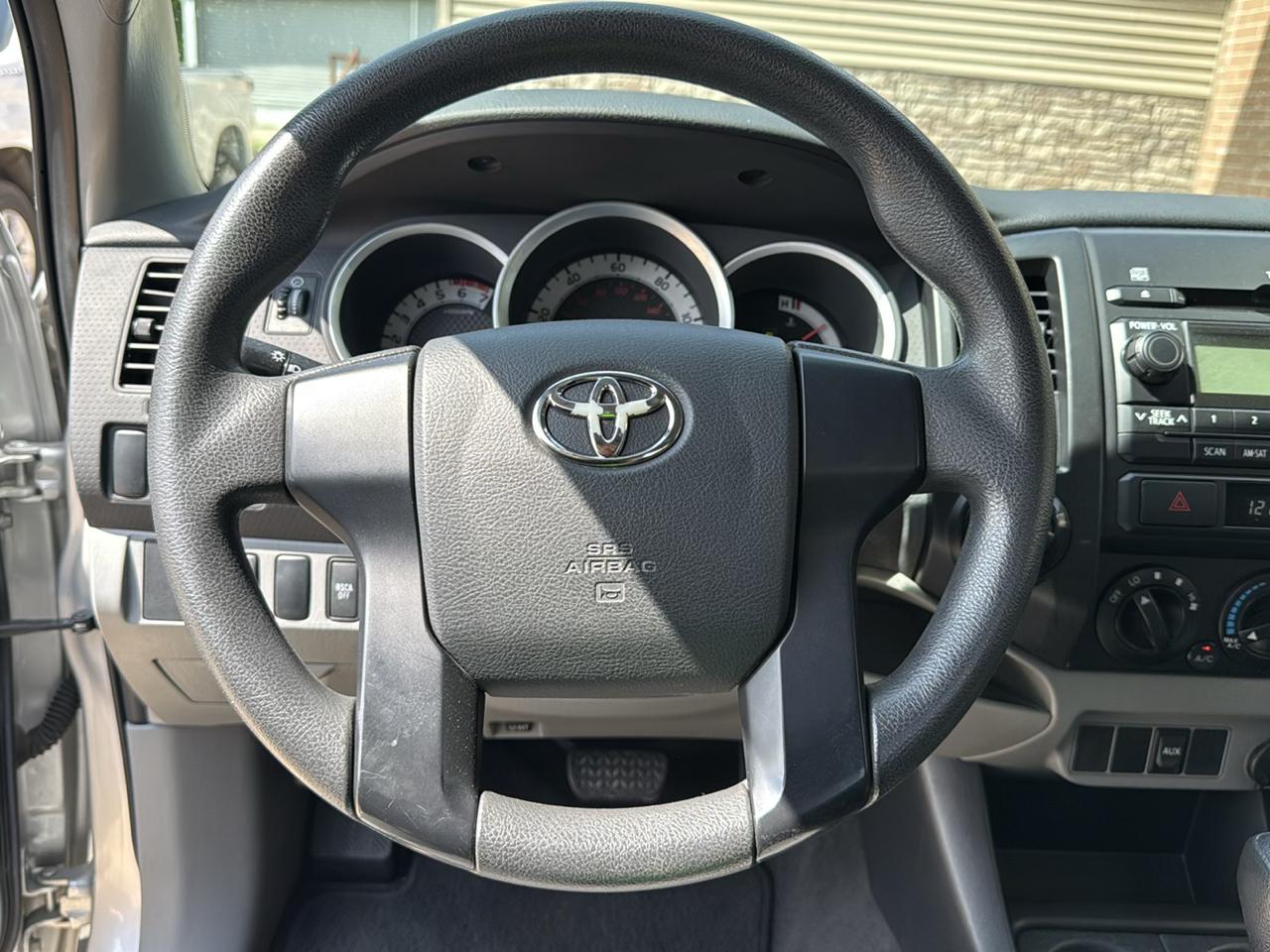 Toyota Tacoma Regular Cab 4WD 2012