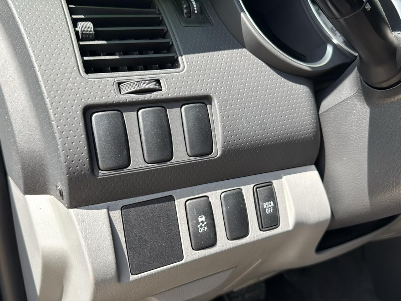 Toyota Tacoma Regular Cab 4WD 2012