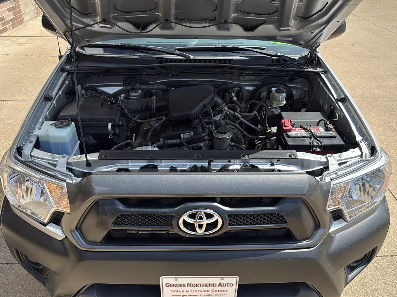 Toyota Tacoma Regular Cab 4WD 2012