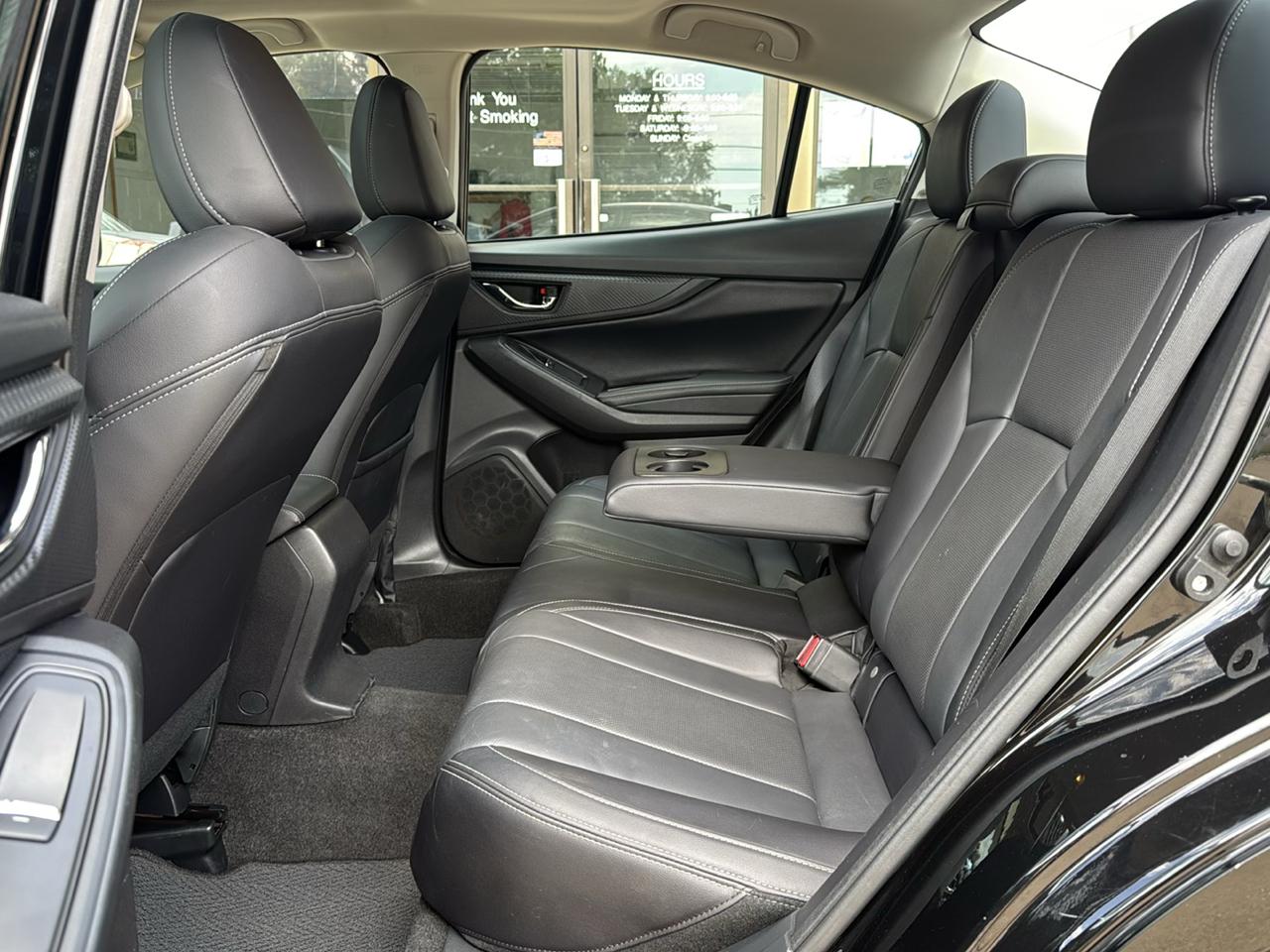 Subaru Impreza 2.0i Limited CVT 4-Door 2017
