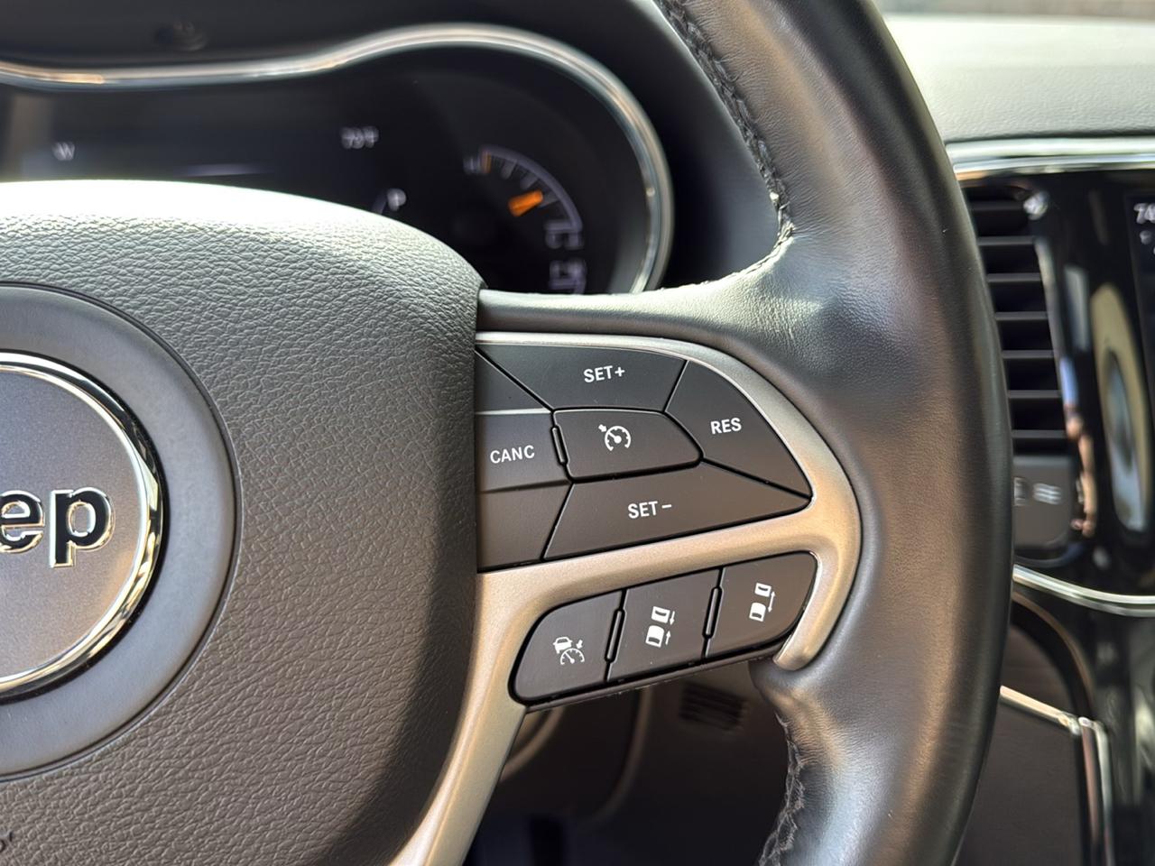 Jeep Grand Cherokee  2021