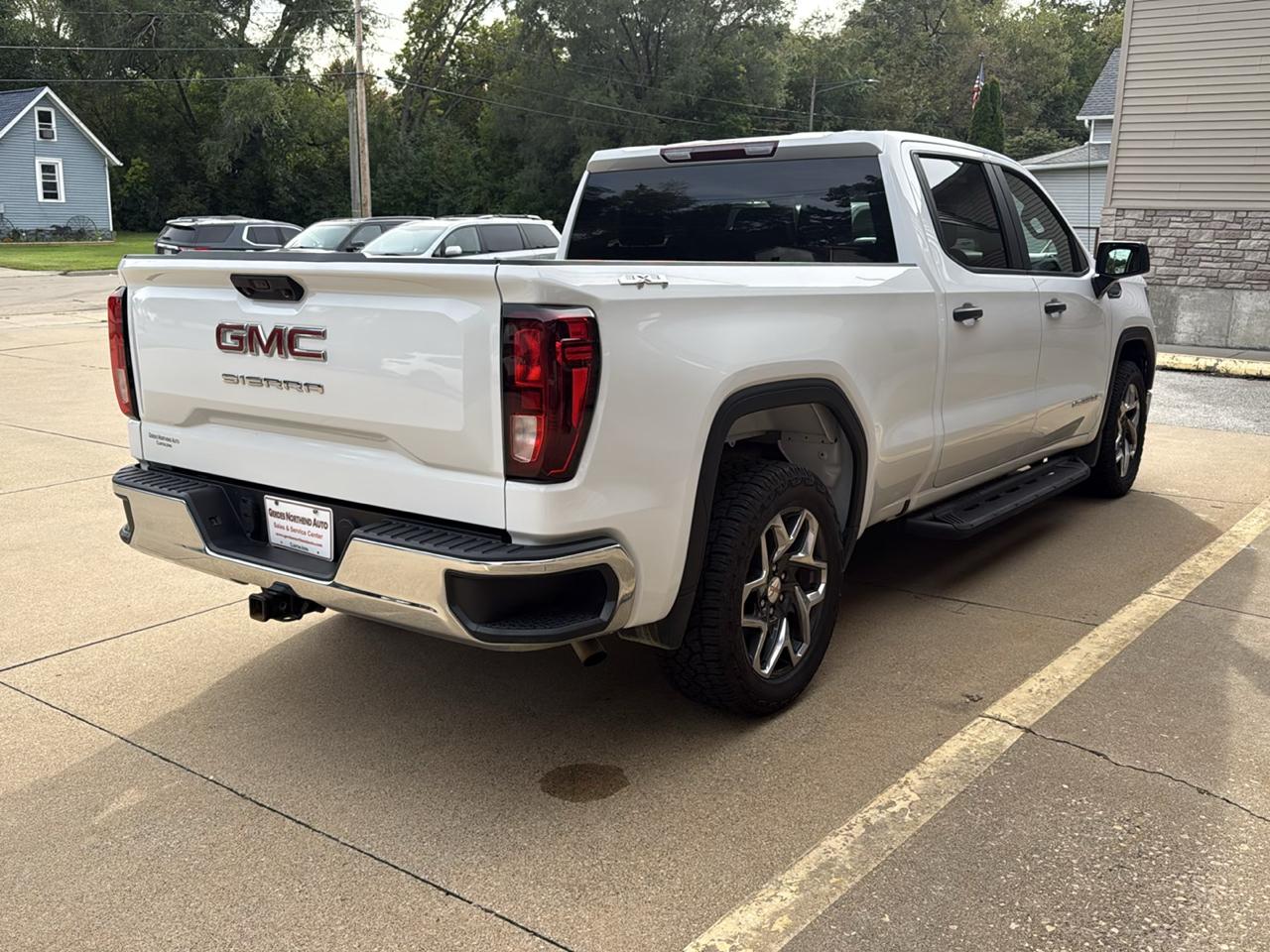 GMC Sierra 1500 Pro Crew Cab Short Box 4WD 2024