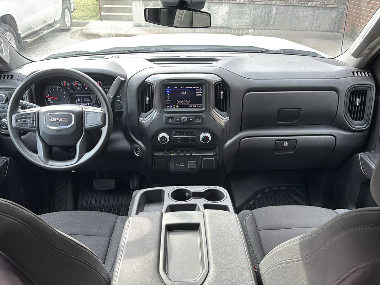 GMC Sierra 1500 Pro Crew Cab Short Box 4WD 2024