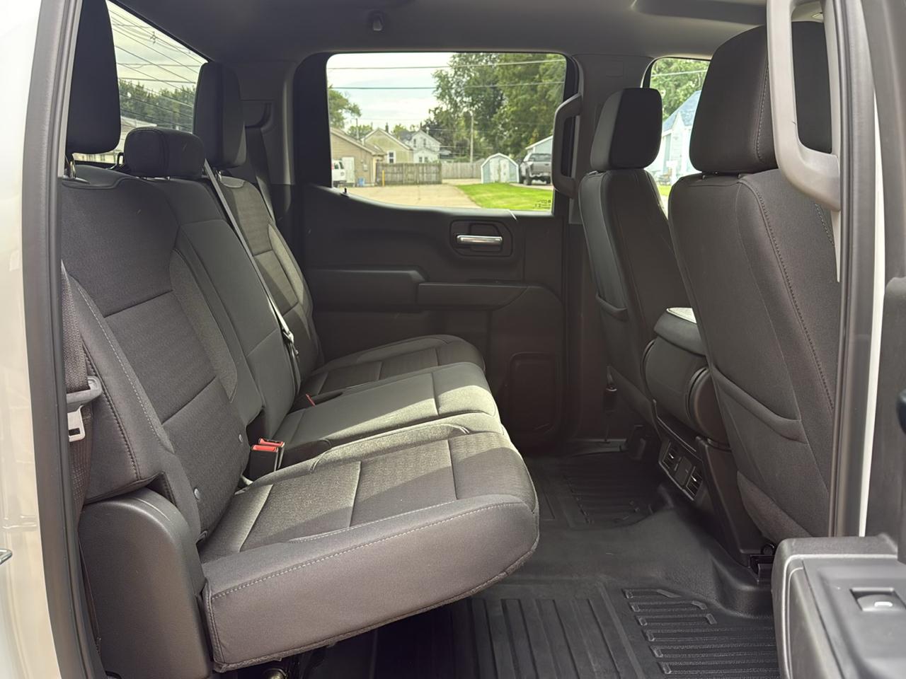 GMC Sierra 1500 Pro Crew Cab Short Box 4WD 2024