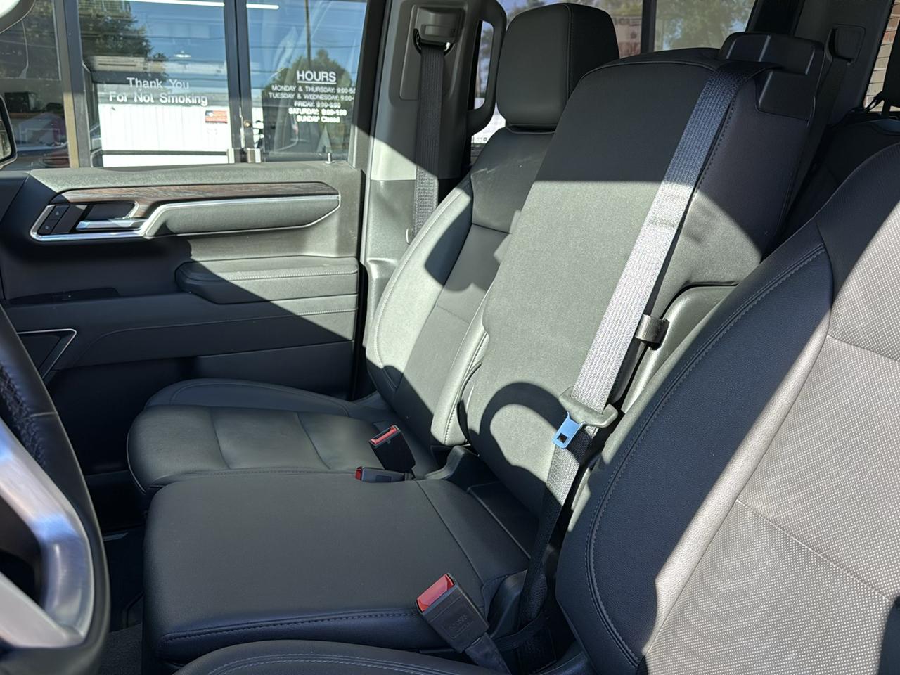 GMC Sierra 1500 SLT Crew Cab 4WD 2026