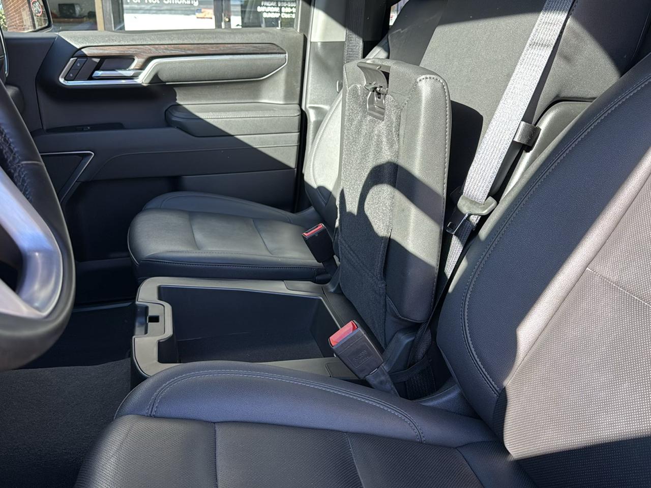 GMC Sierra 1500 SLT Crew Cab 4WD 2026