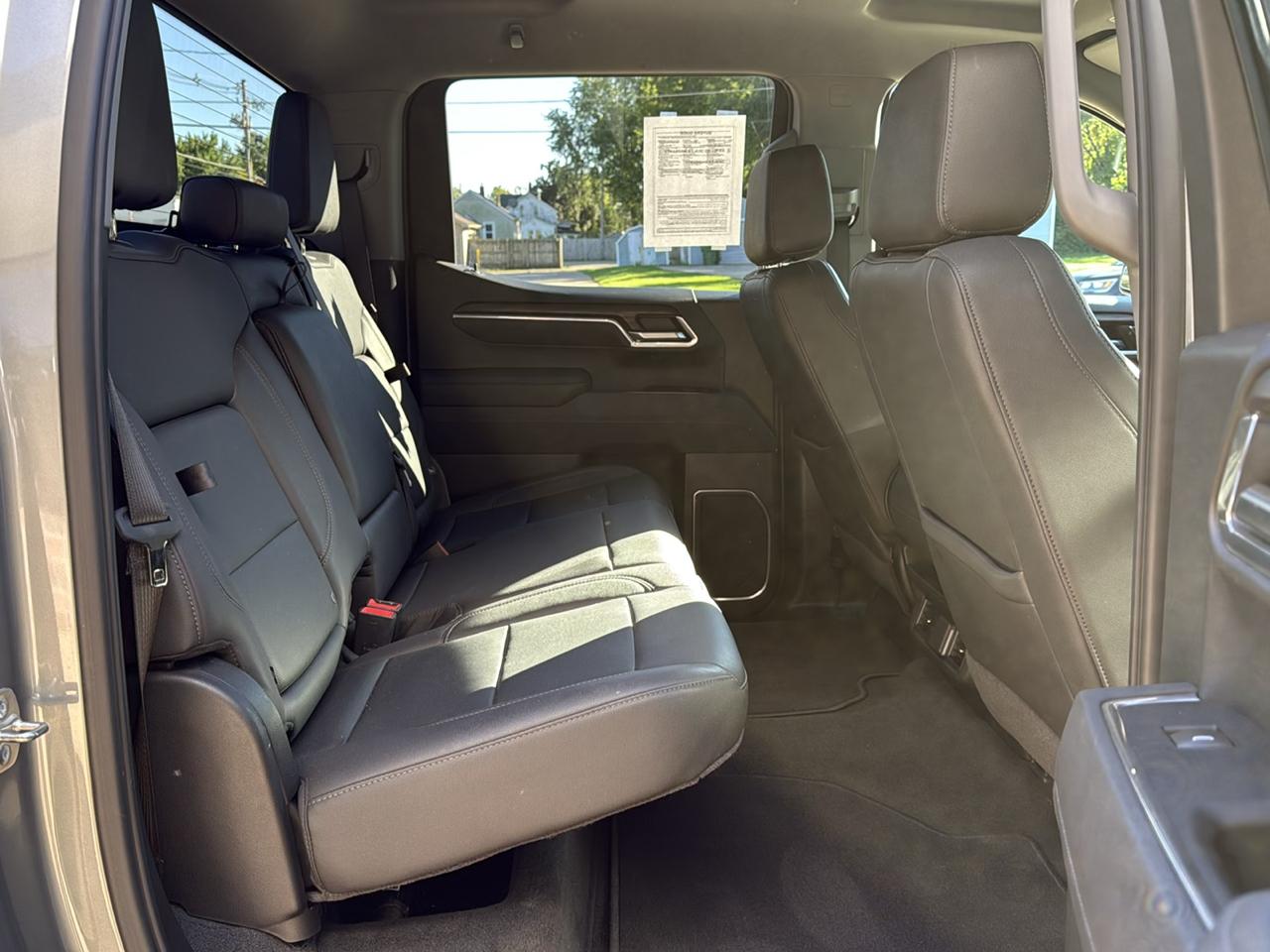 GMC Sierra 1500 SLT Crew Cab 4WD 2026