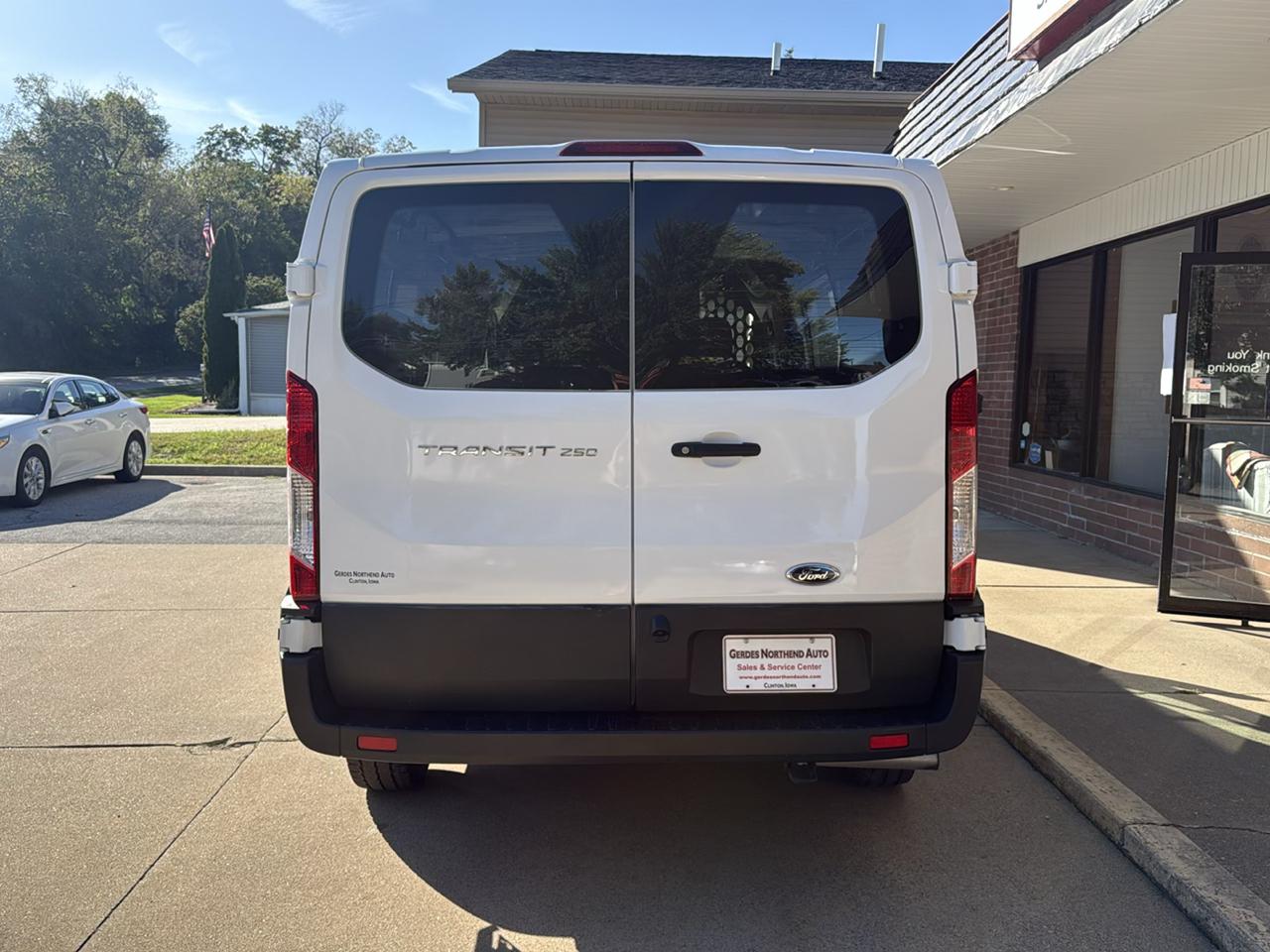 Ford Transit 250 Van 2025