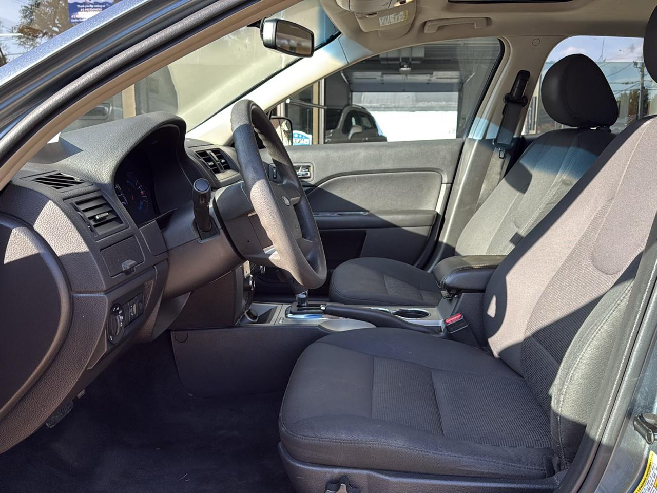 Ford Fusion SE 2012