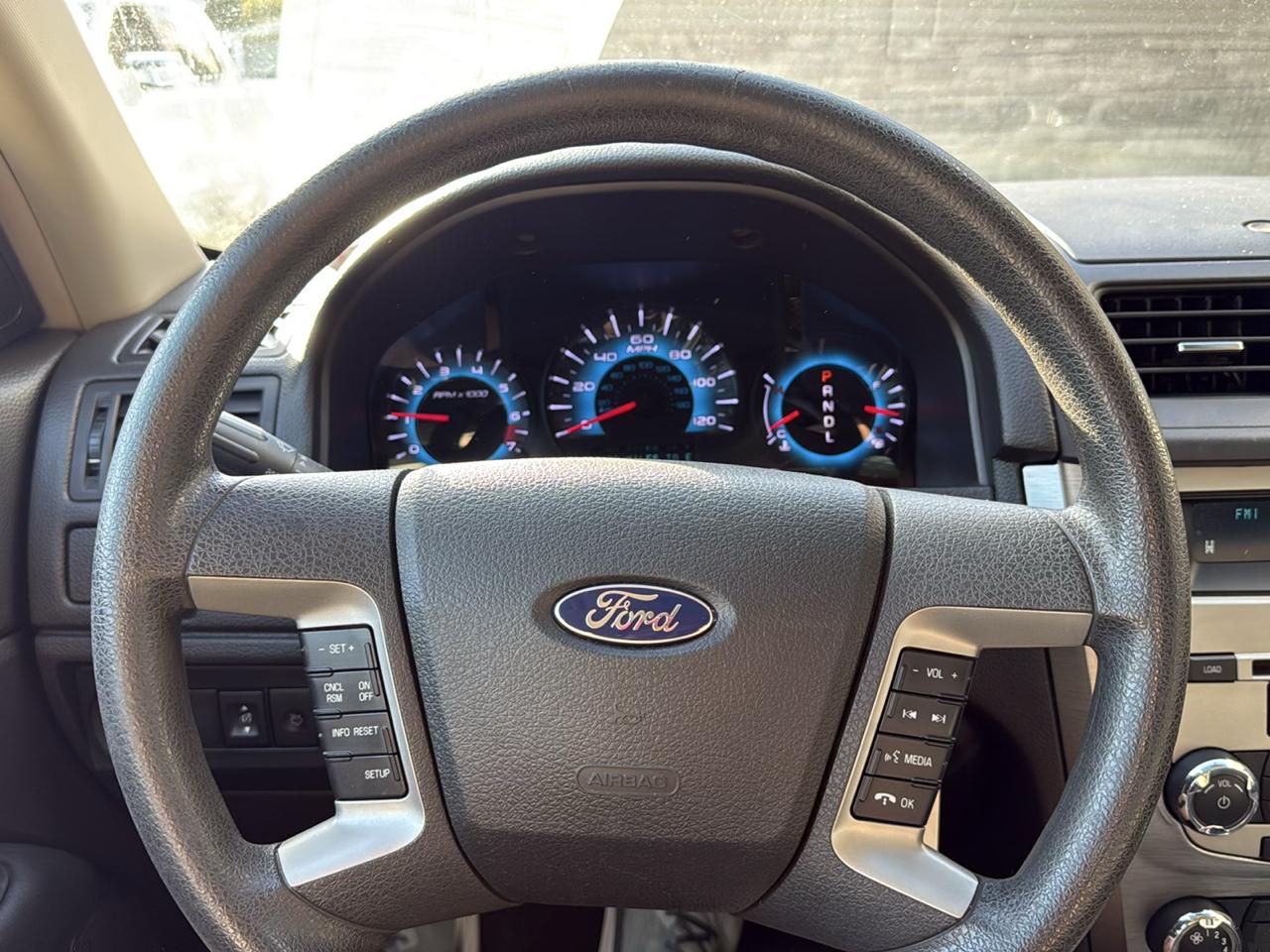 Ford Fusion SE 2012