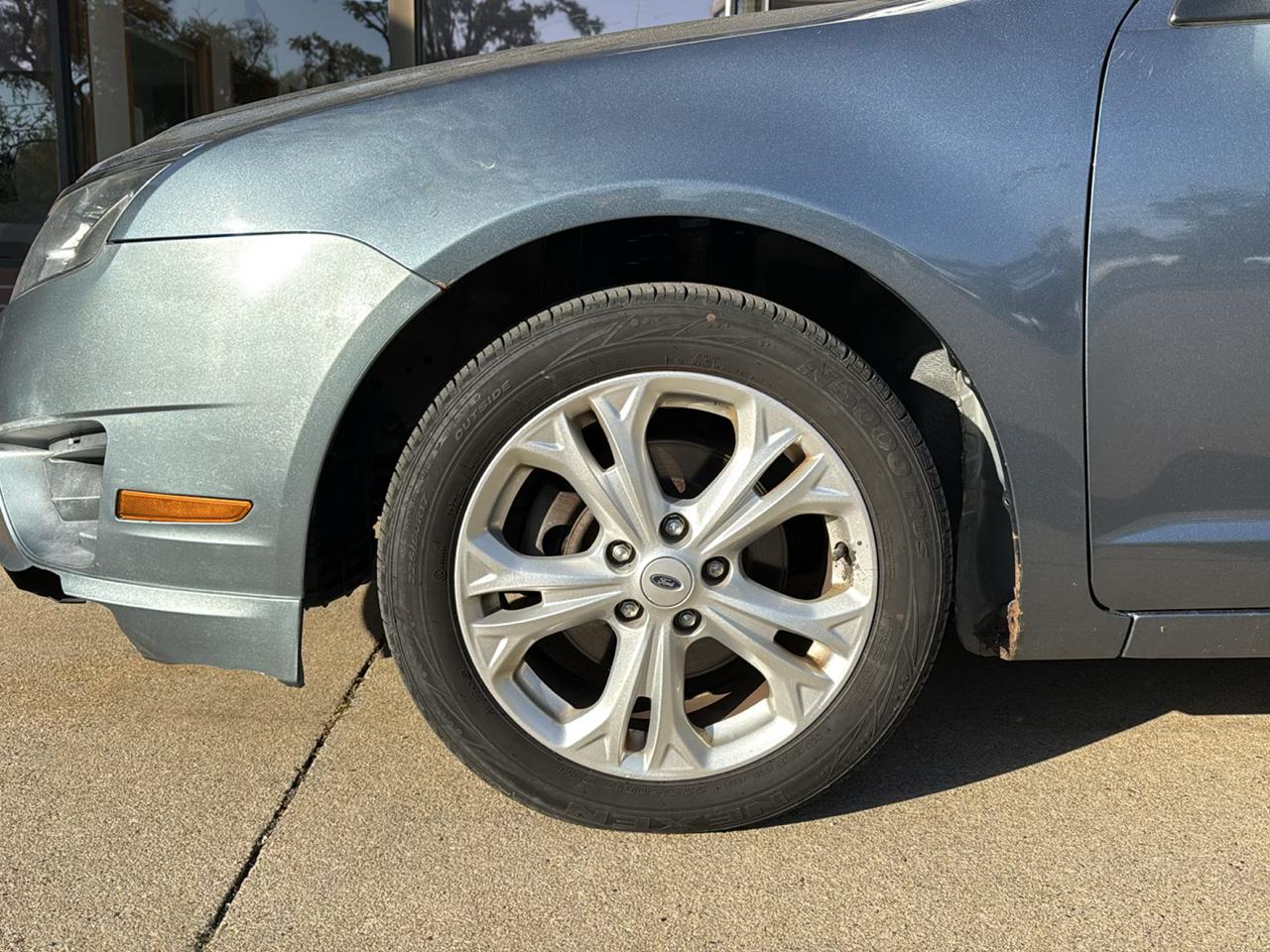 Ford Fusion SE 2012