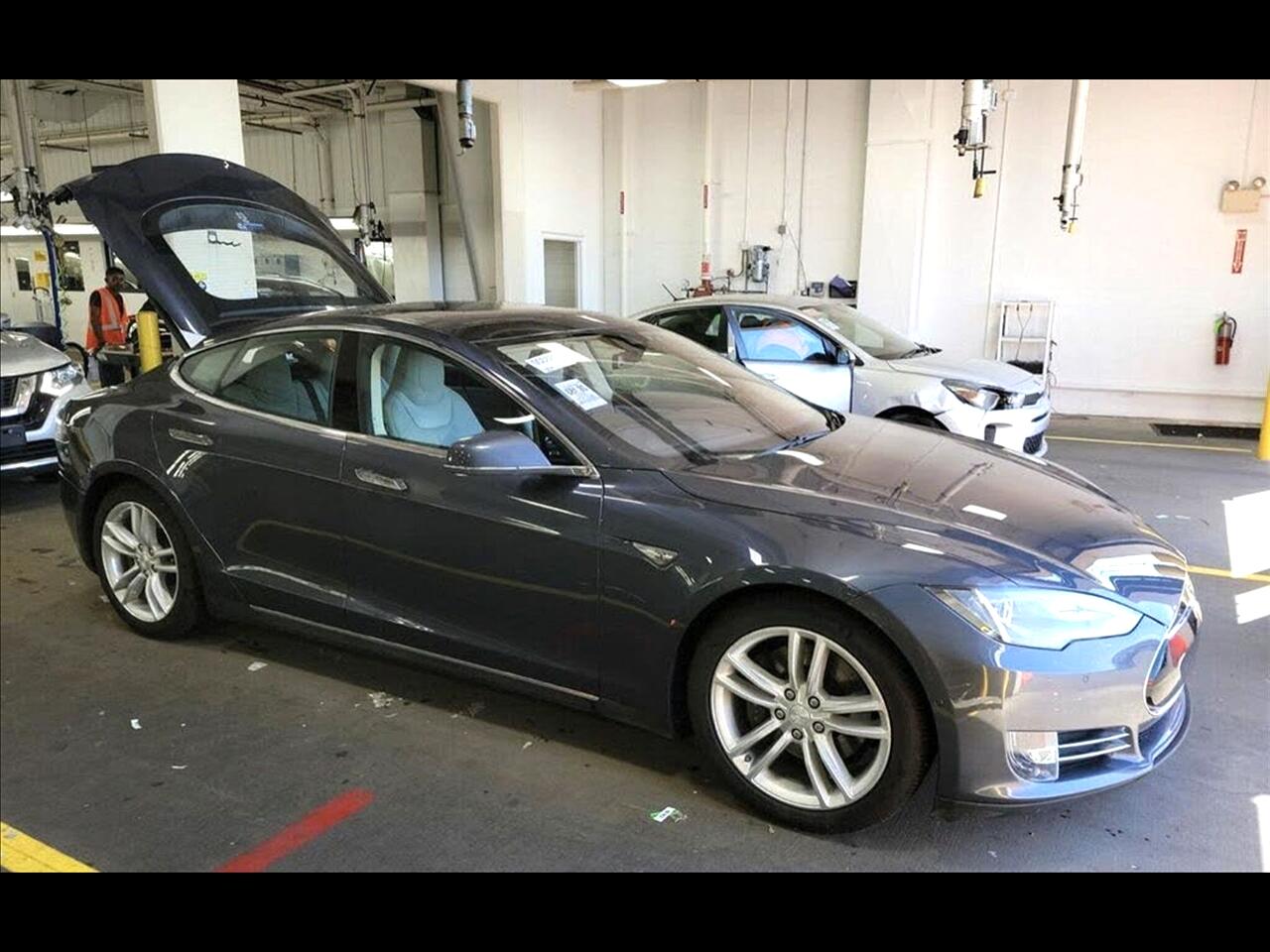 2015 Tesla Model S P85D Sedan 4D