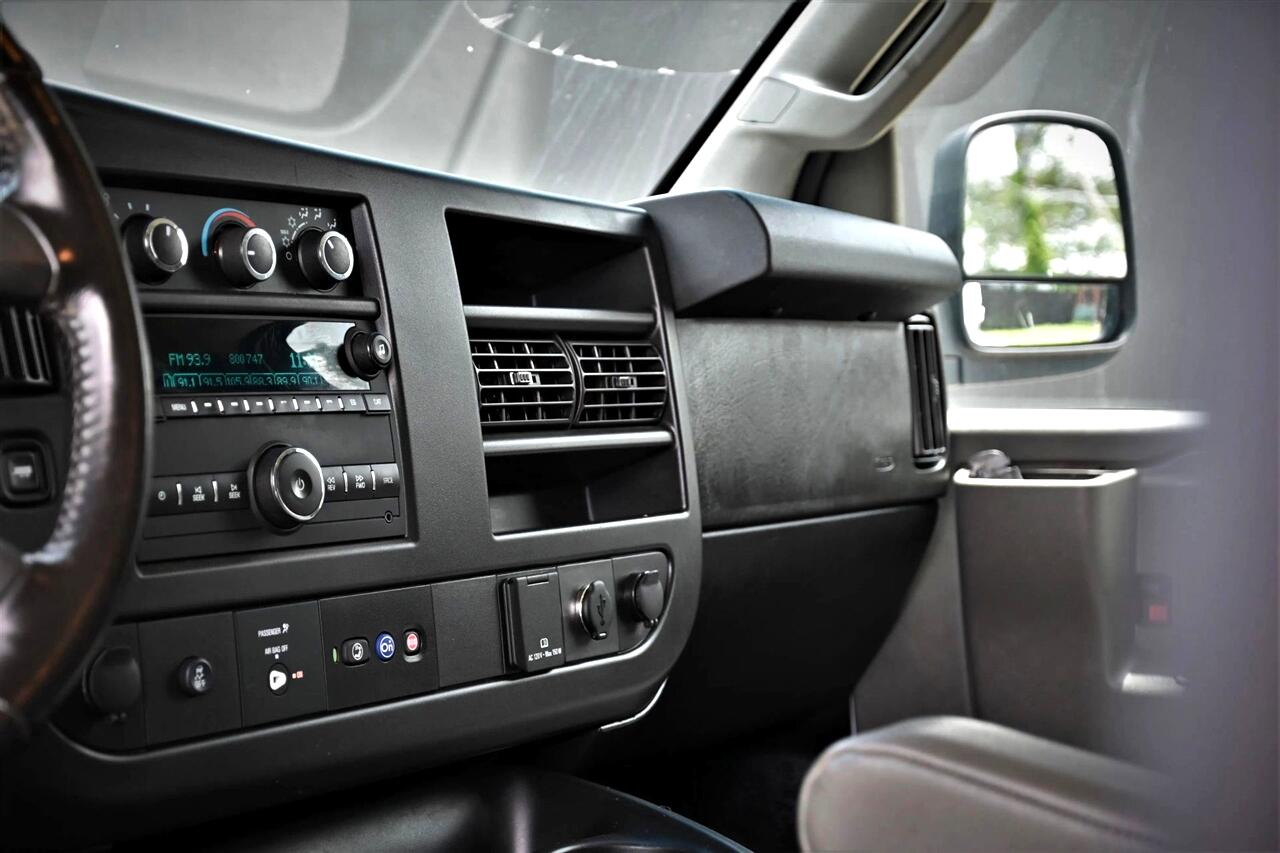 Chevrolet Express  2021