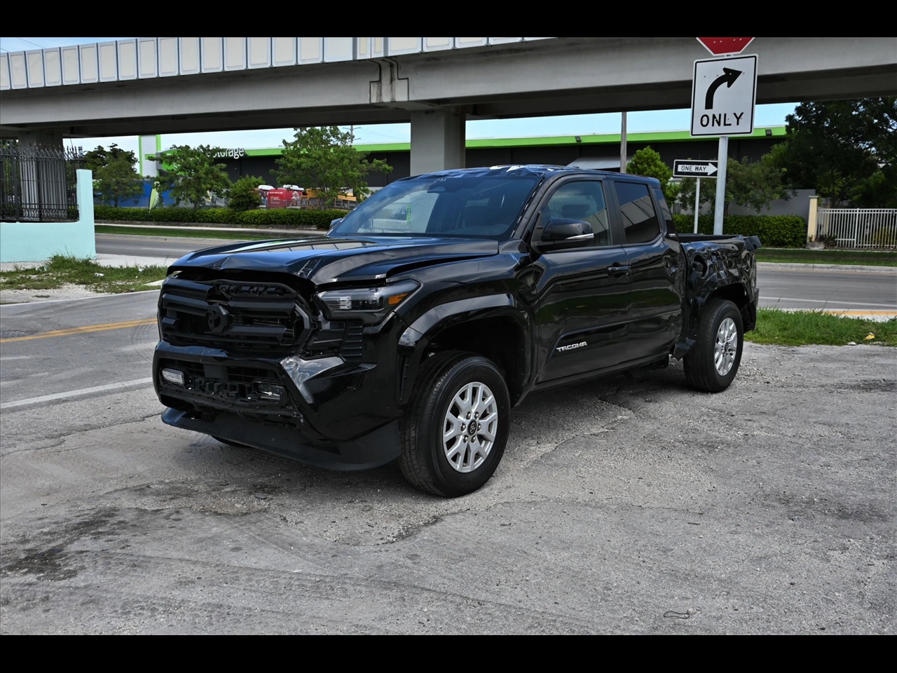 2024 Toyota Tacoma SR5 Pickup 4D 6 ft