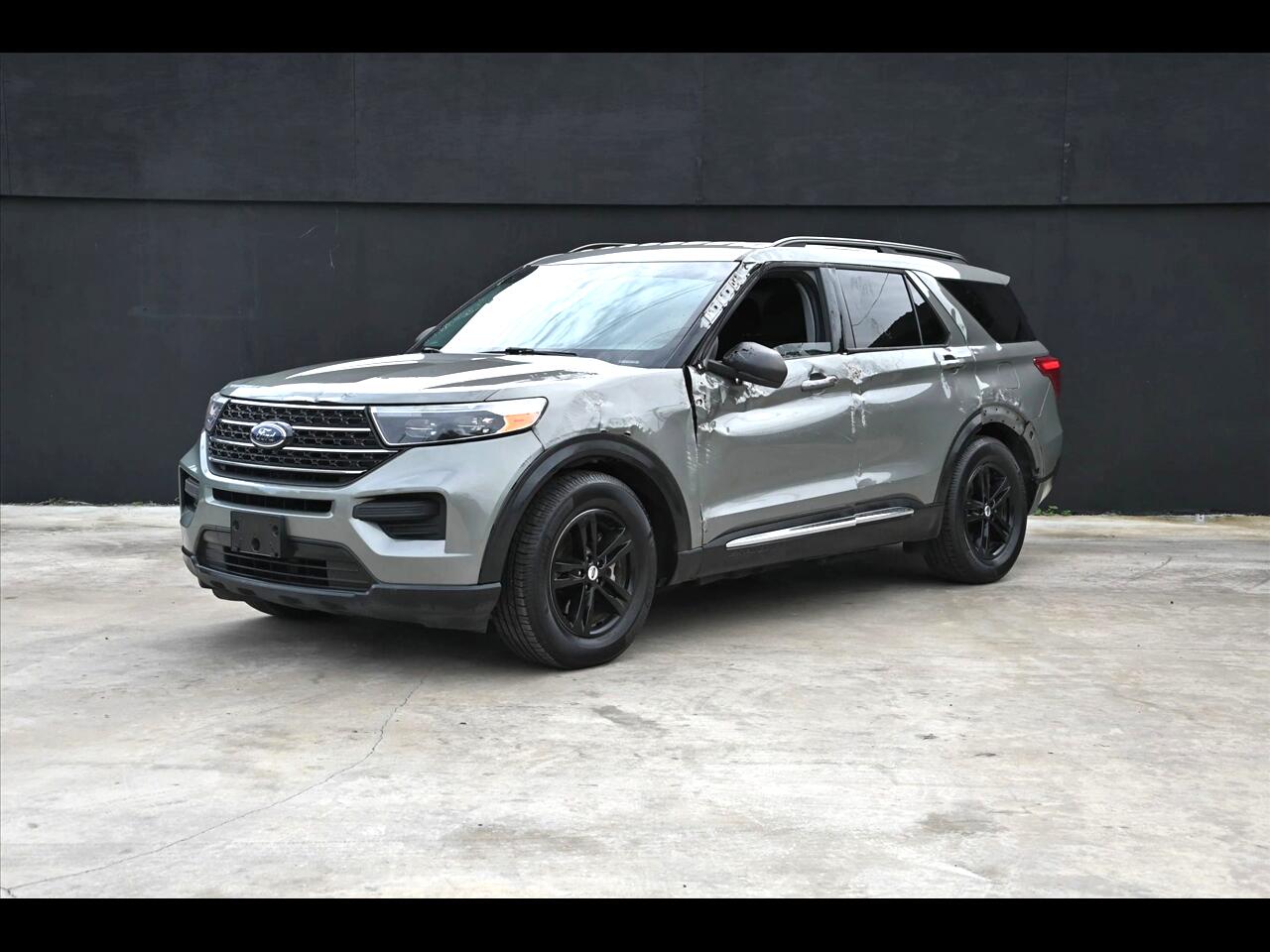 2020 Ford Explorer XLT Sport Utility 4D