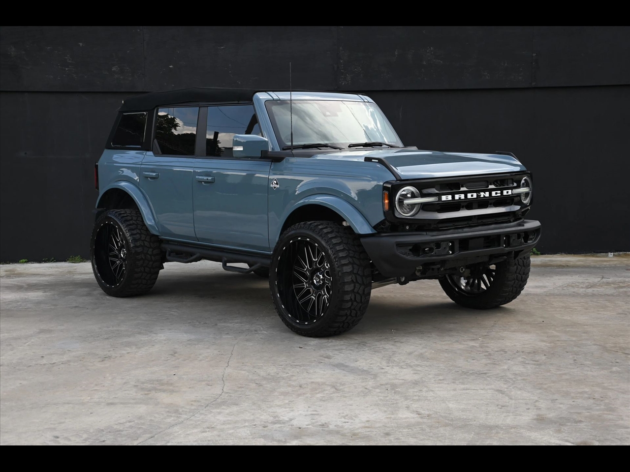 2022 Ford Bronco Outer Banks Sport Utility 4D