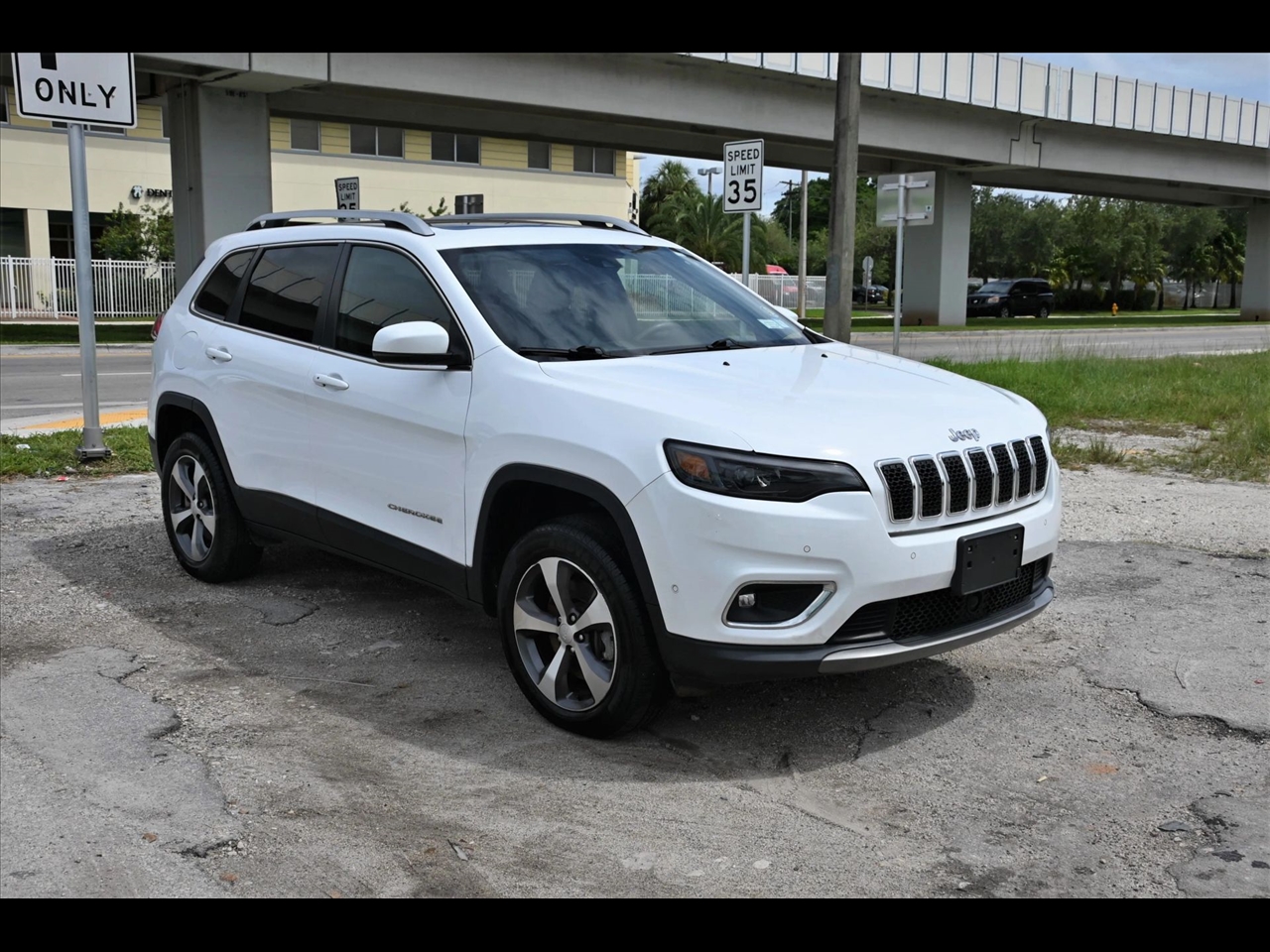 2021 Jeep Cherokee Limited Sport Utility 4D