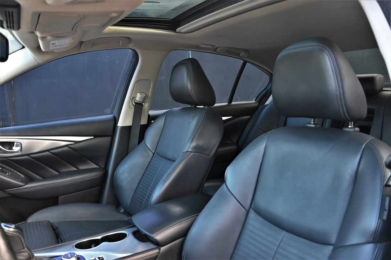 Infiniti Q50  2019