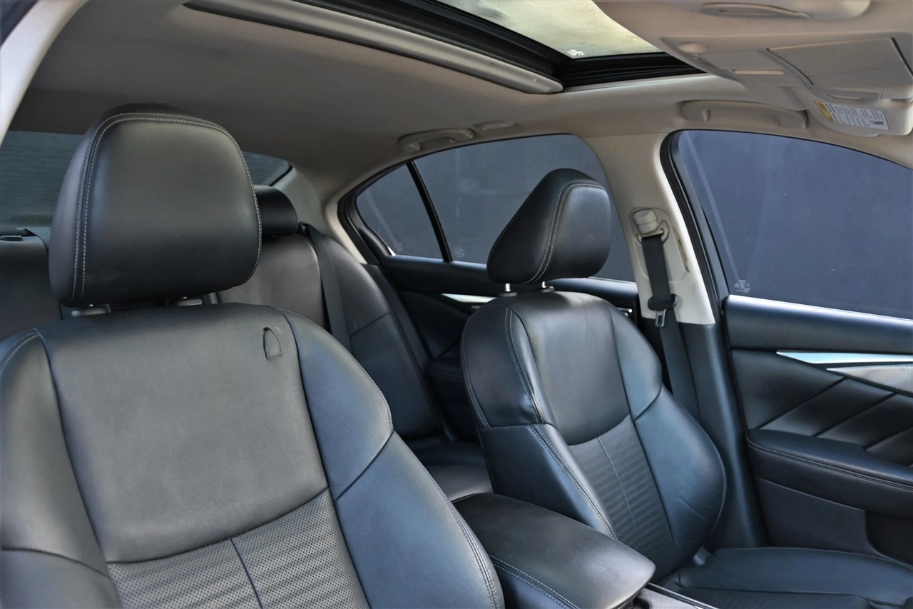 Infiniti Q50  2019